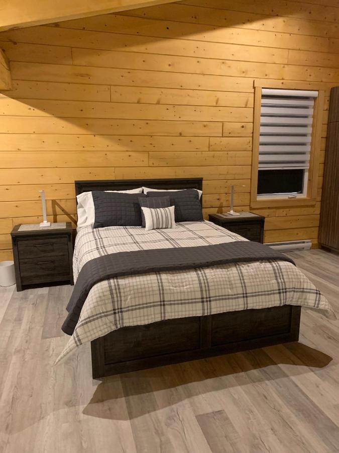 Chalets Domaine Otis Saint-Felix-d'Otis Bagian luar foto